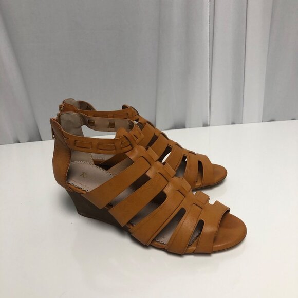 Restricted Cognac Strappy Wedge Sandals Womens Size 8.5 Back Zipper Shoes - Picture 3 of 7